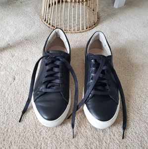 Skechers Leather Casual Sneaker